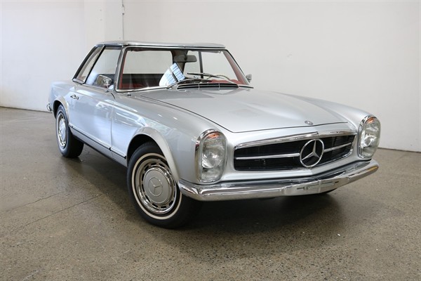 1968 Mercedes-Benz 230
