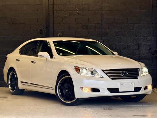 2012 Lexus LS460