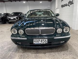2007 Jaguar XJ8 - Thumbnail