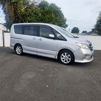 2012 Nissan Serena