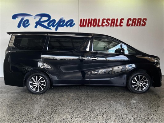 2015 Toyota Vellfire