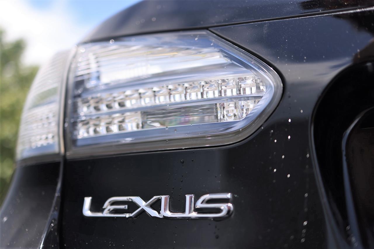2011 Lexus HS250H