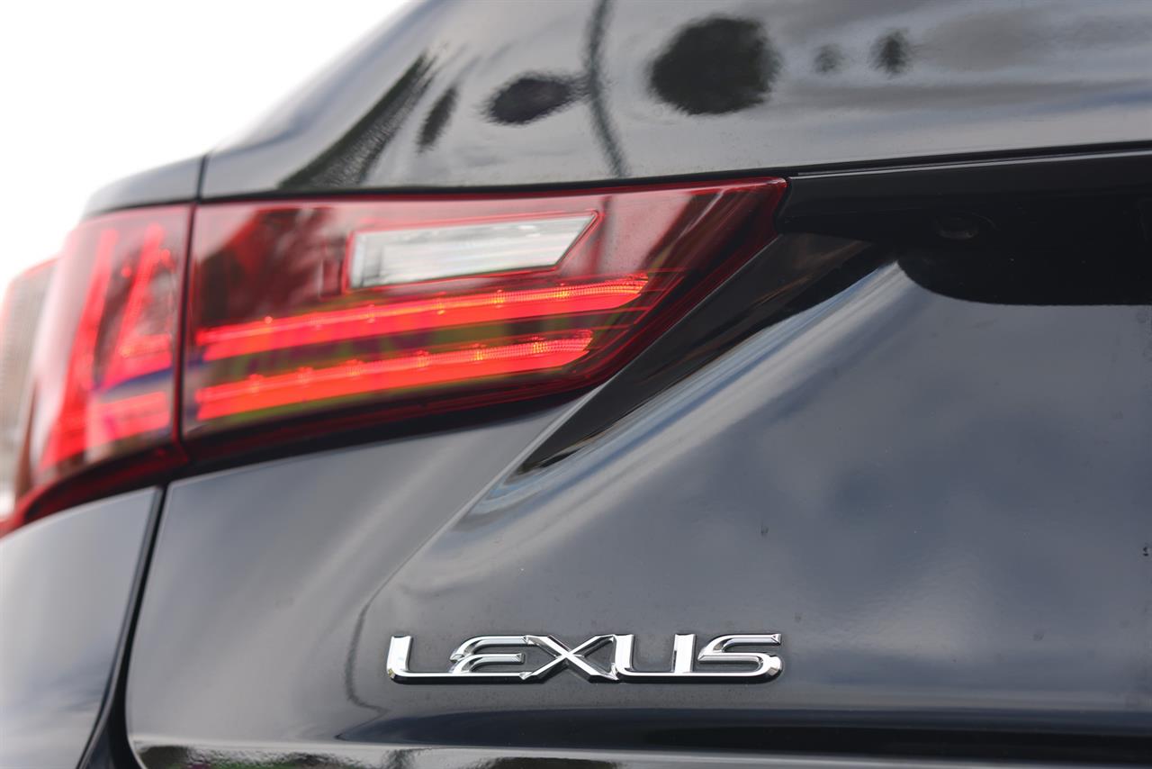 2013 Lexus IS 300H