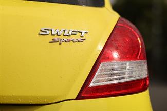 2015 Suzuki Swift - Thumbnail