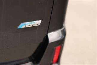2013 Nissan Serena - Thumbnail