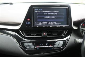 2016 Toyota C-HR - Thumbnail