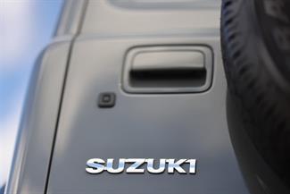 2023 Suzuki Jimny - Thumbnail