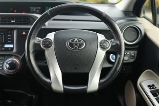 2013 Toyota Aqua - Thumbnail