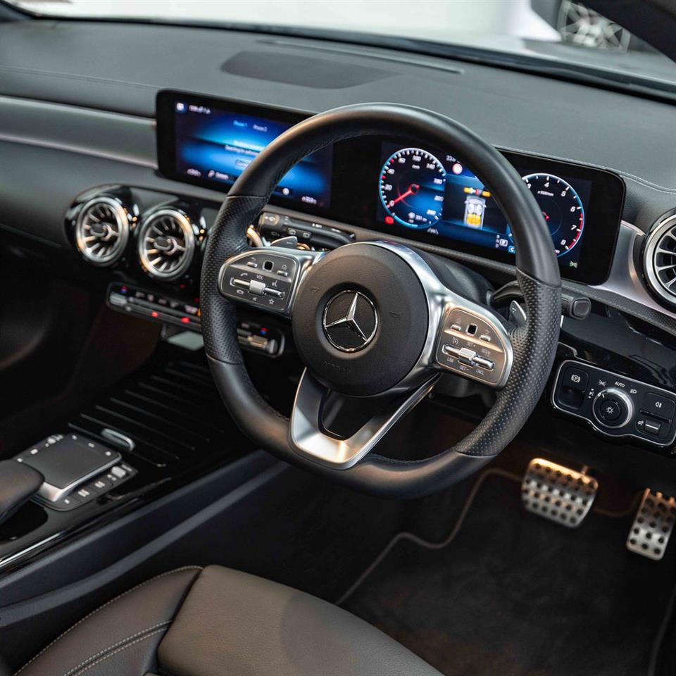 2021 Mercedes-Benz A250