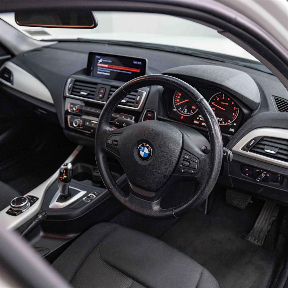 2017 BMW 118i