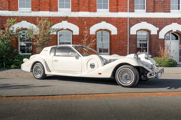 1992 Nissan Mitsuoka