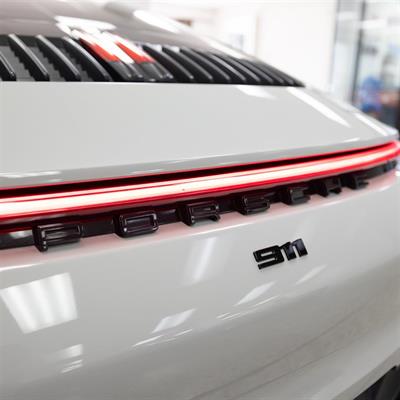 2020 Porsche 911 - Thumbnail