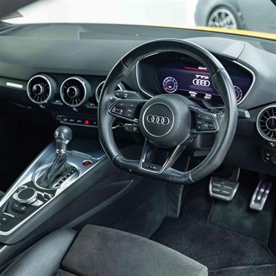 2017 Audi TTS - Thumbnail