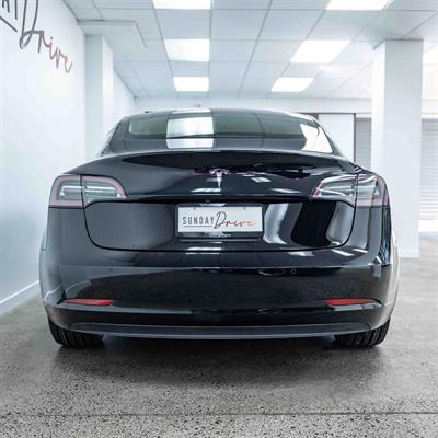 2020 Tesla Model 3 - Thumbnail
