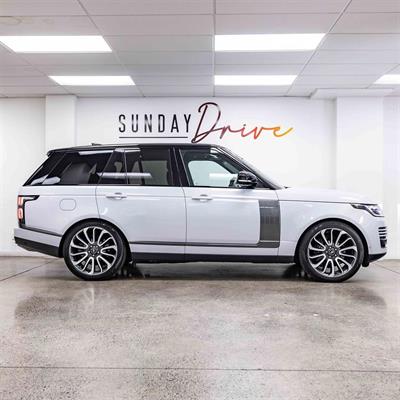 2020 Land Rover Range Rover - Thumbnail