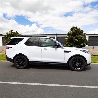 2021 Land Rover Discovery - Thumbnail