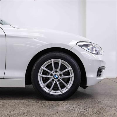 2017 BMW 118i - Thumbnail