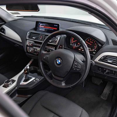 2017 BMW 118i - Thumbnail