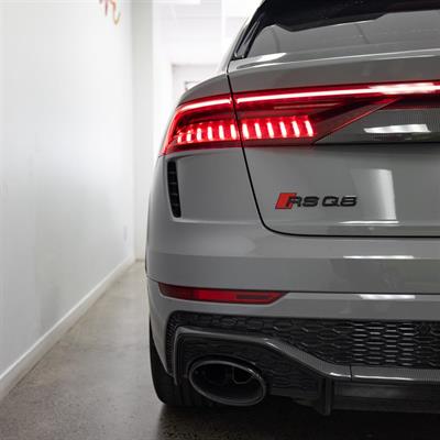 2022 Audi RSQ8 - Thumbnail