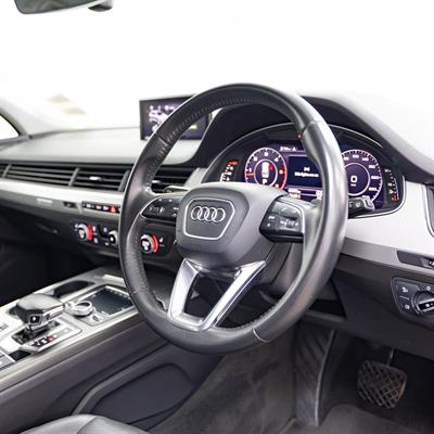 2017 Audi Q7 - Thumbnail