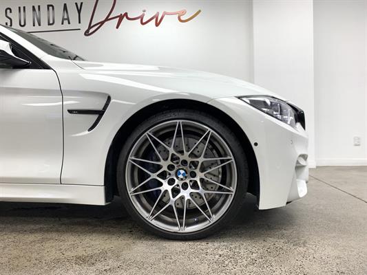 2018 BMW M4 - Thumbnail