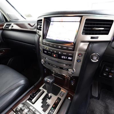 2015 Lexus Lx570 - Thumbnail