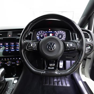 2018 Volkswagen Golf - Thumbnail
