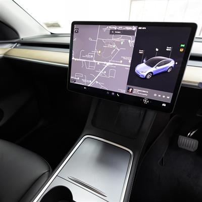 2022 Tesla Model Y - Thumbnail