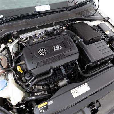 2017 Volkswagen Golf - Thumbnail