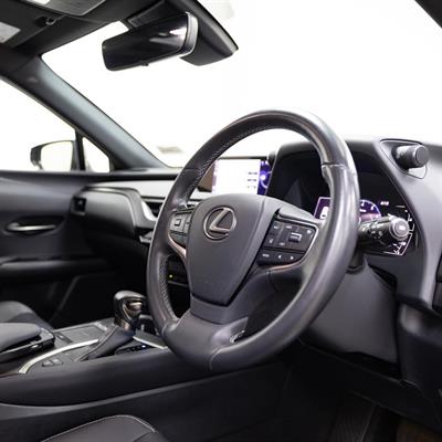 2021 Lexus UX 250H - Thumbnail