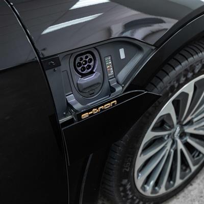 2020 Audi e-tron - Thumbnail