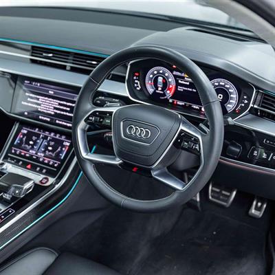2020 Audi S8 - Thumbnail