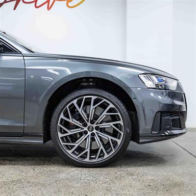 2020 Audi S8 - Thumbnail