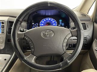 2004 Toyota Alphard - Thumbnail