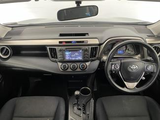 2015 Toyota RAV4 - Thumbnail