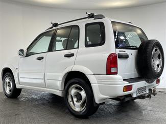 2000 Suzuki Grand Vitara - Thumbnail