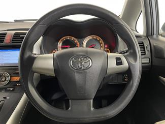 2009 Toyota Auris - Thumbnail