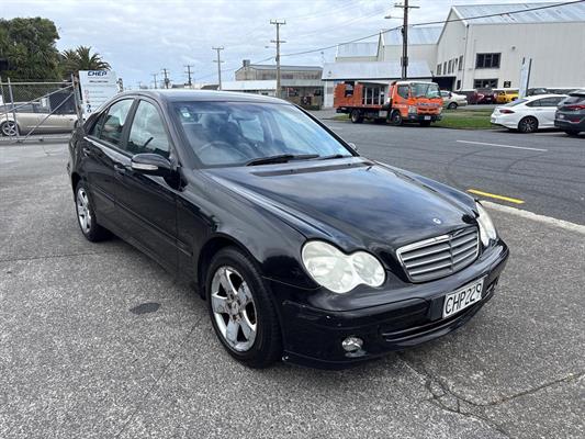 2004 Mercedes-Benz C