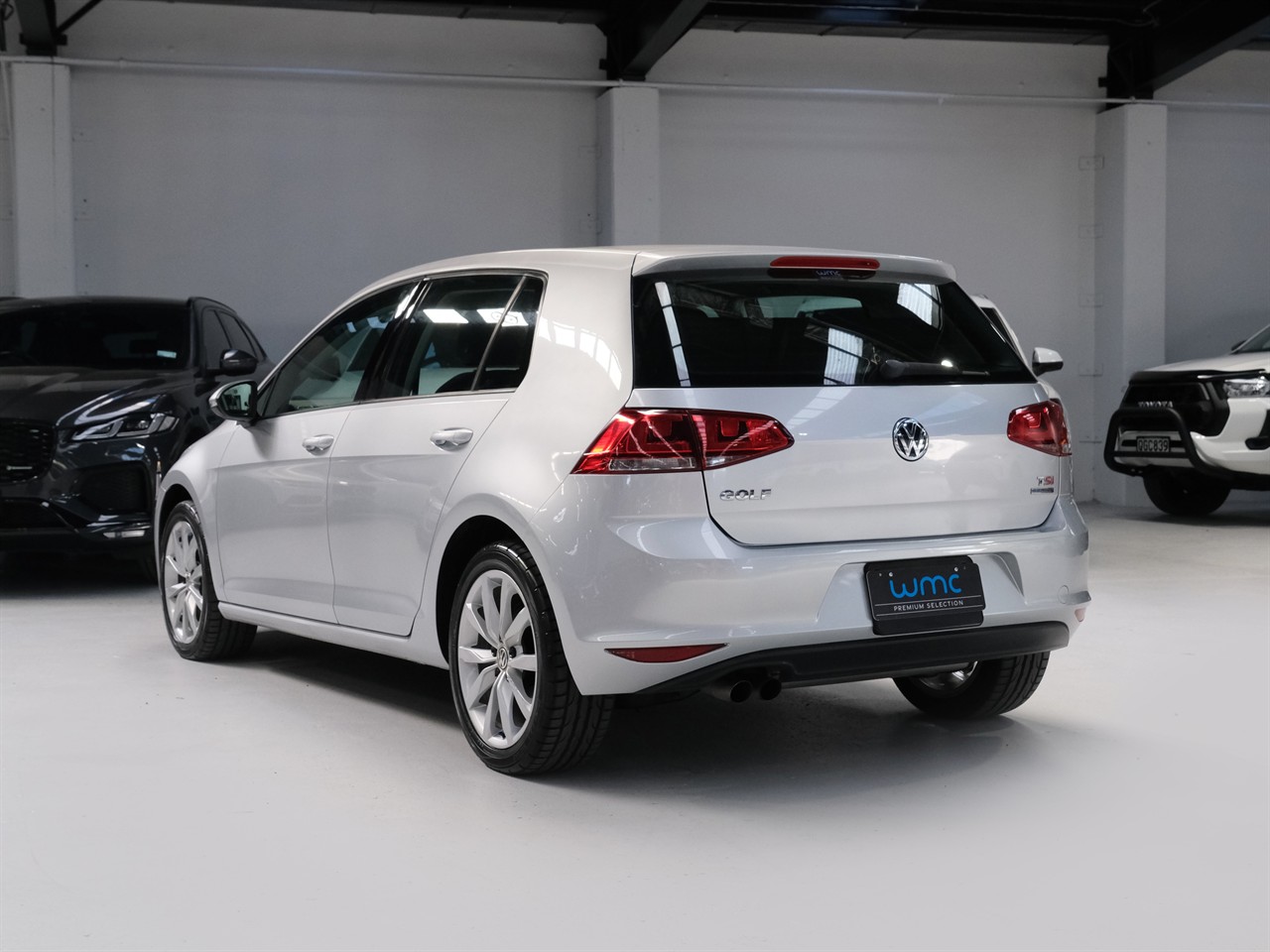 2013 Gulf R 2013 Volkswagen Golf 1.4TSI Highline 'BlueMotion' | Wheeler Motor Company