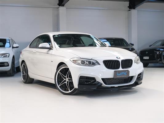 2015 BMW 220i