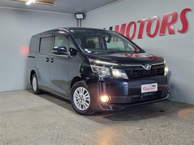 2014 Toyota Voxy